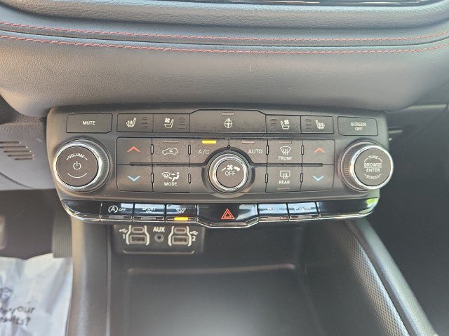 Used 2024 Dodge Durango GT AWD/4WD image 27