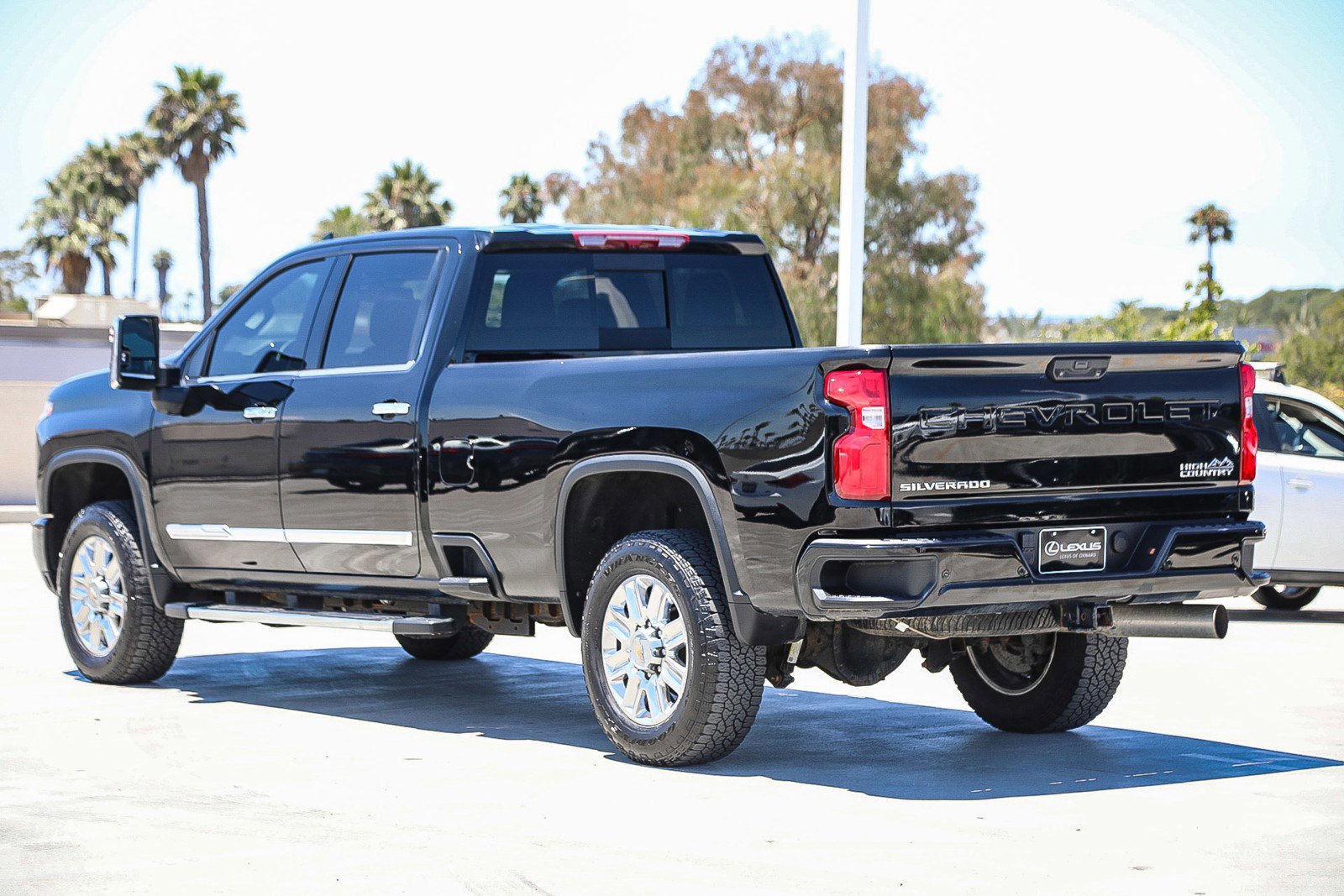 Used 2024 Chevrolet Silverado 3500 High Country image 5