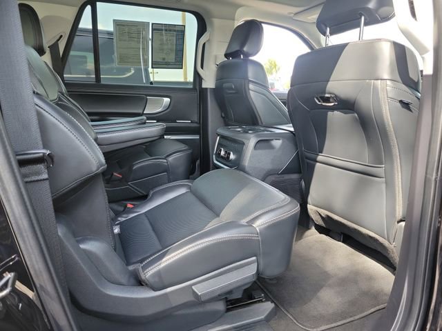 Certified 2025 Ford Expedition Max Platinum AWD/4WD image 24