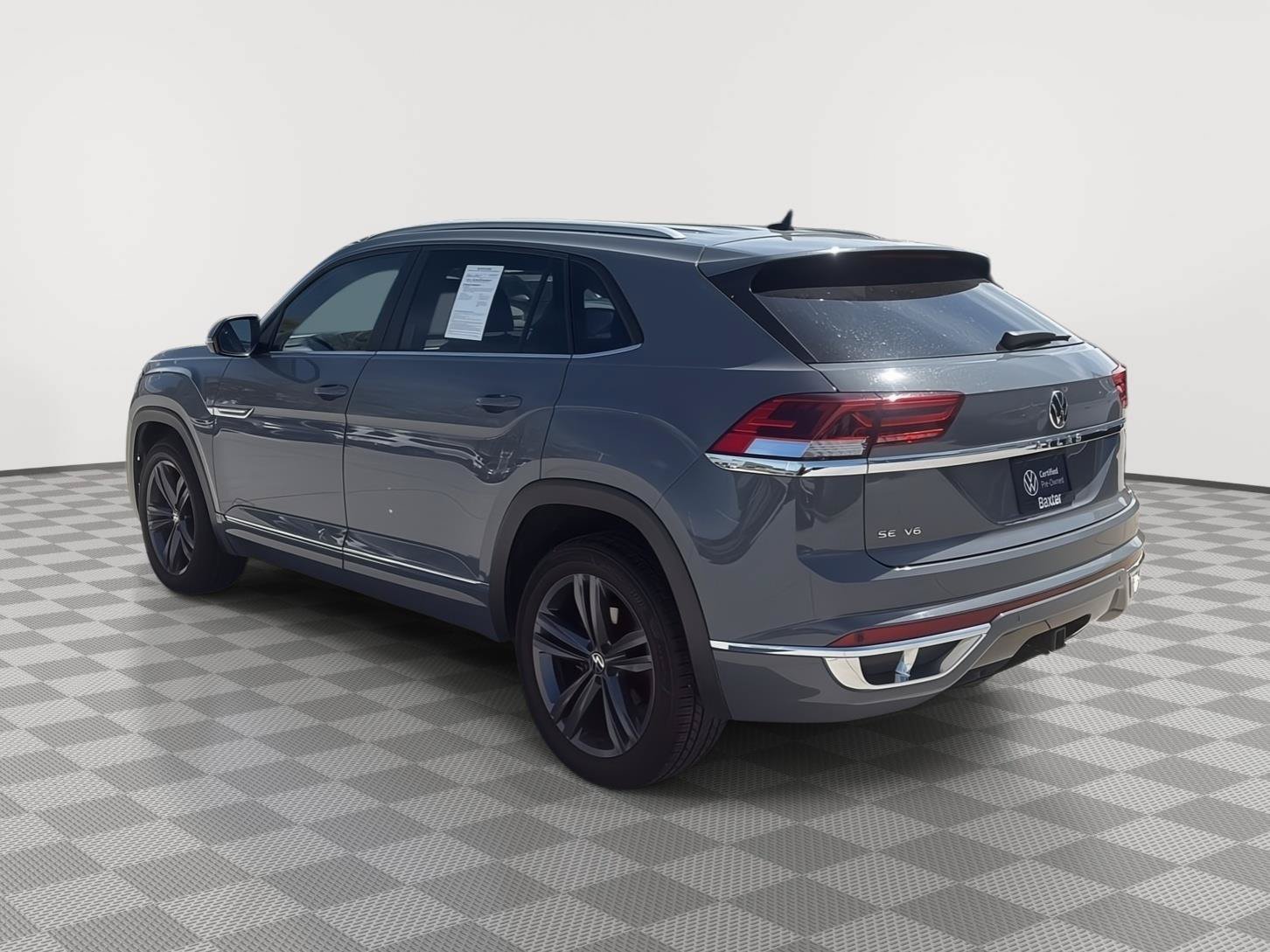 Certified 2021 Volkswagen Atlas Cross Sport SE w/ V6 Towing Package FWD image 10