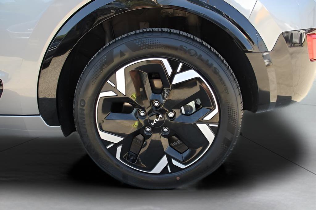 Certified 2024 Kia Niro Wind FWD image 9