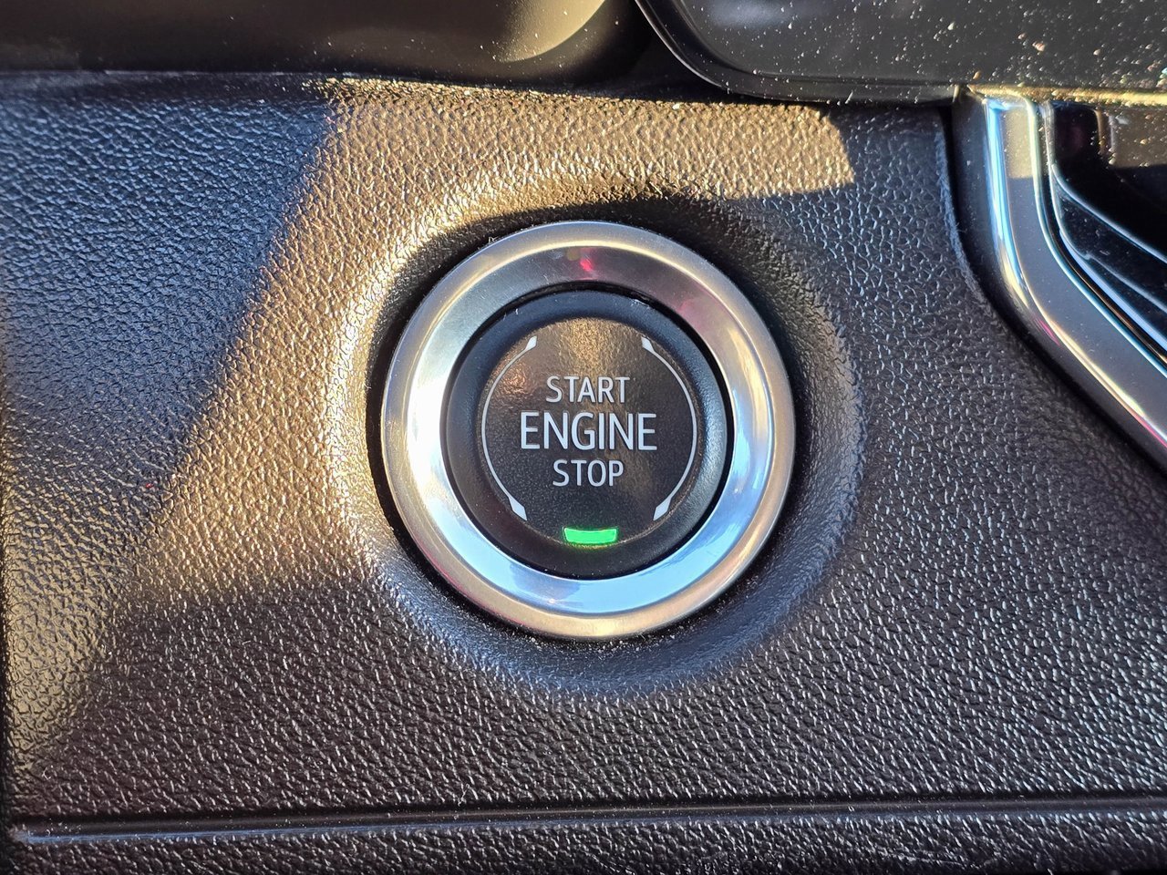 Used 2024 Chevrolet Colorado W/T image 19