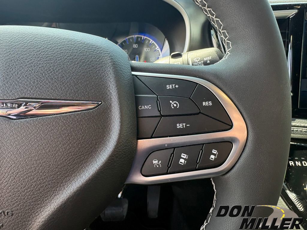 New 2026 Chrysler Pacifica Select image 17