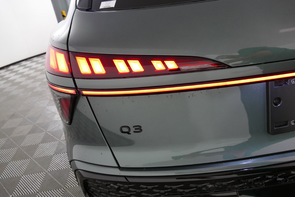 New 2026 Audi Q3 quattro 2.0T AWD/4WD image 31