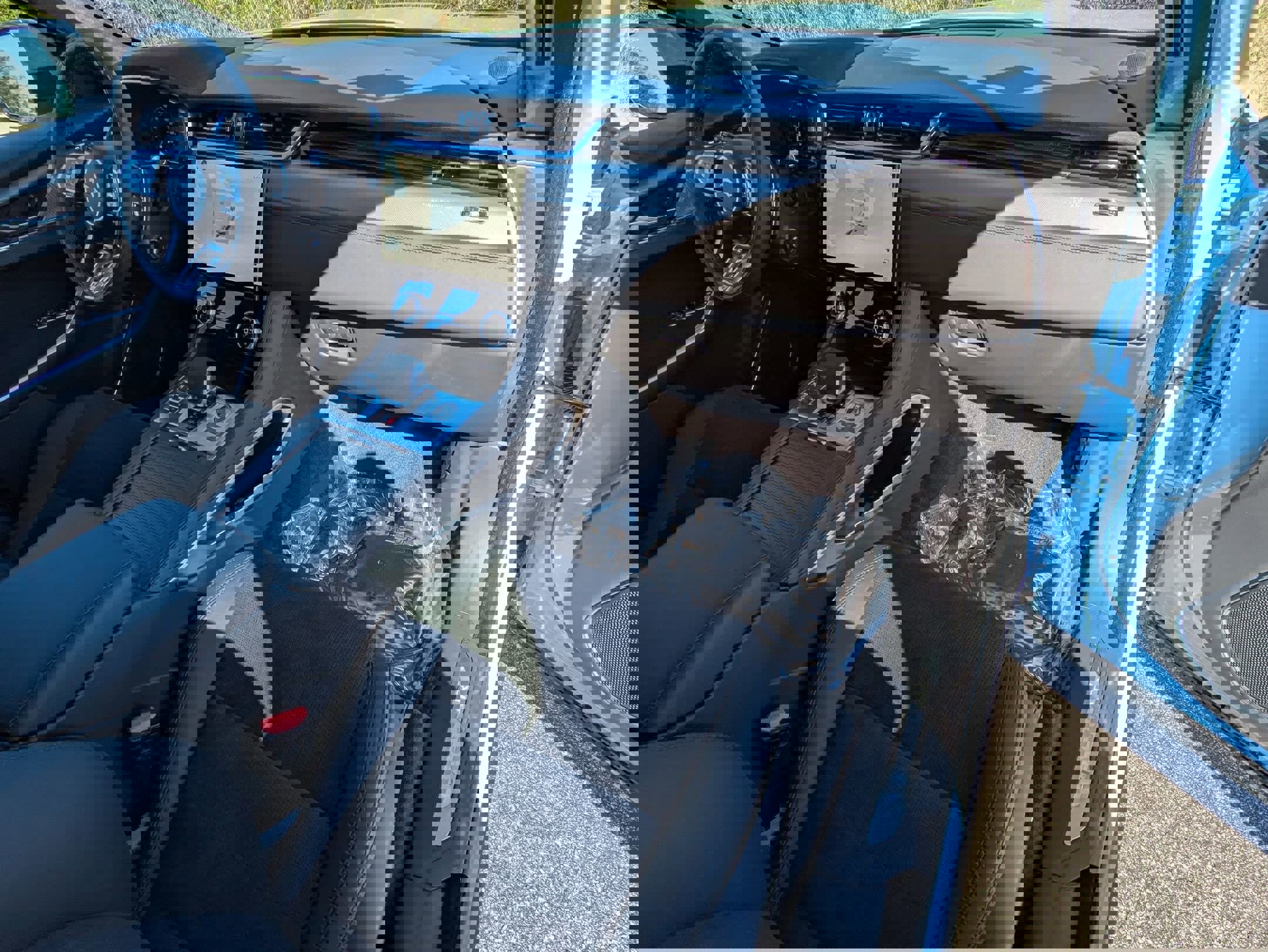 New 2026 Jaguar F-PACE SVR 575 Edition image 29