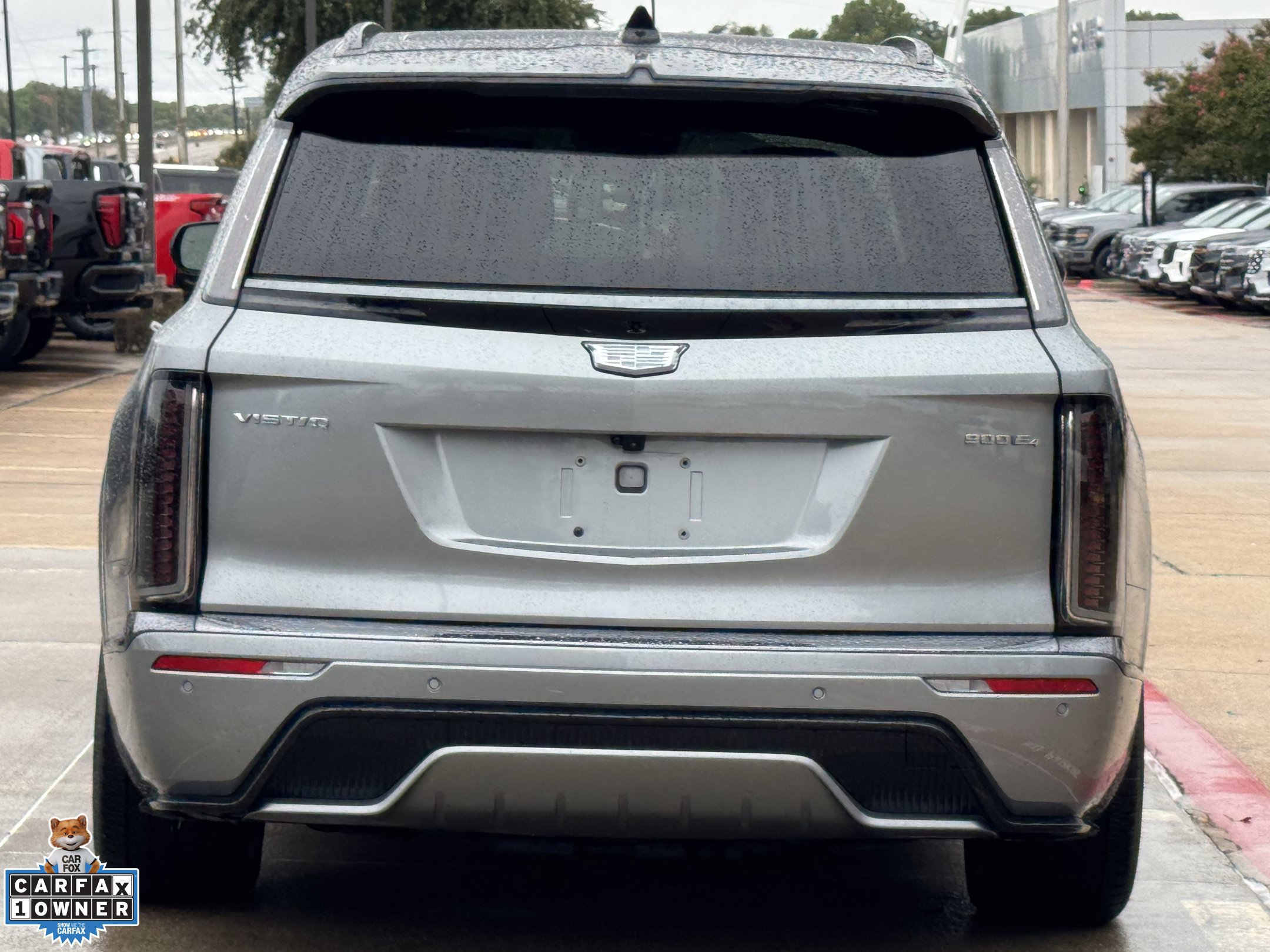Used 2026 Cadillac Vistiq Platinum w/ LPO, Floor Liner Package AWD/4WD image 6