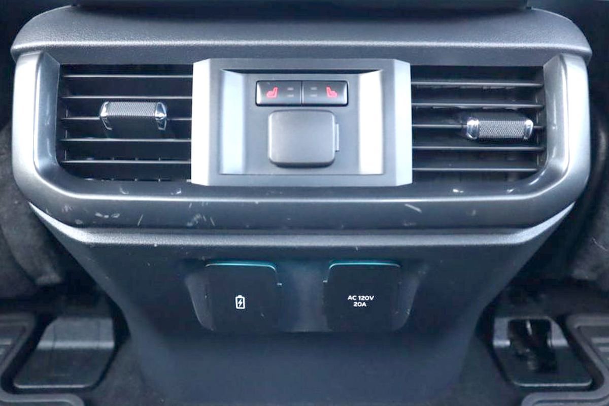 Used 2021 Ford F150 Lariat w/ Equipment Group 502A High image 29