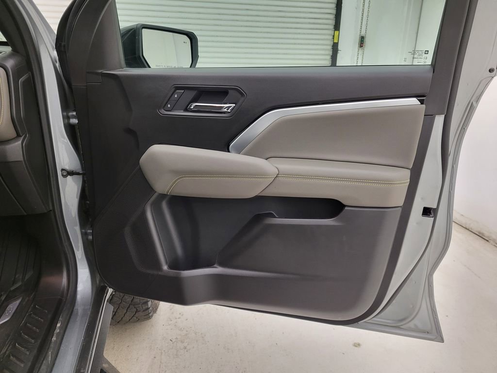 Certified 2025 Chevrolet Colorado ZR2 w/ Technology Package image 35