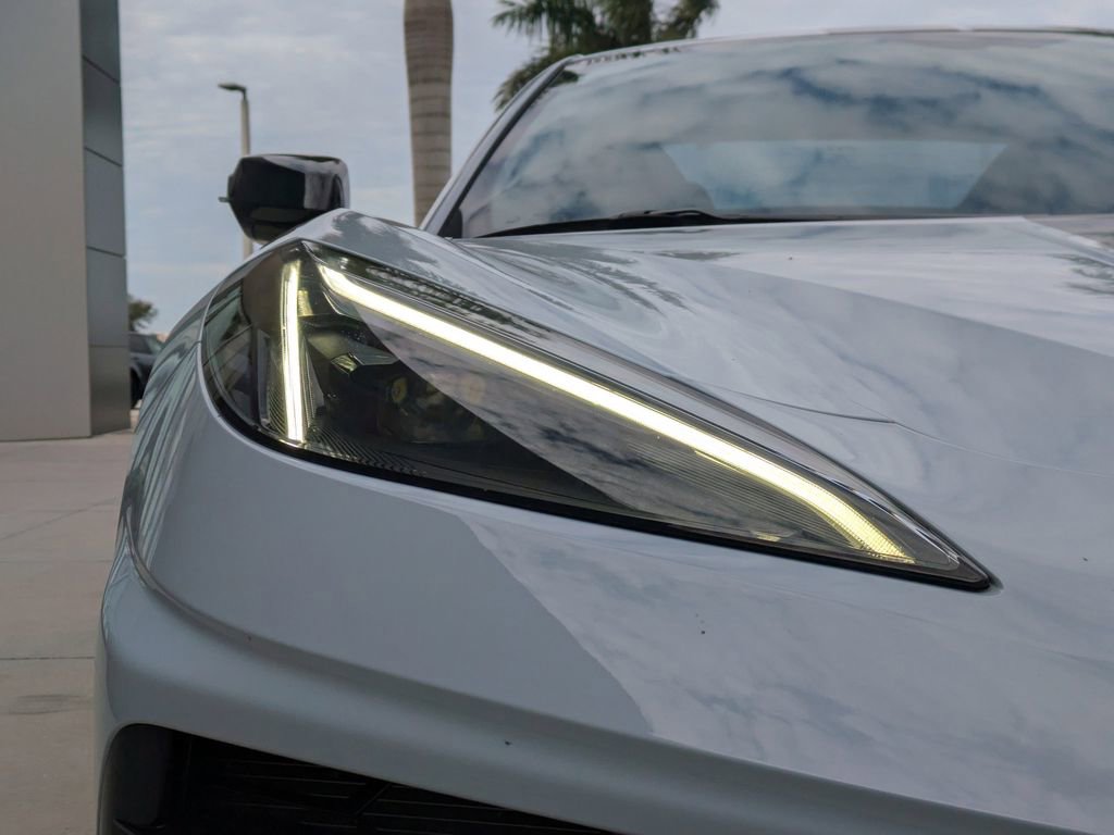 Used 2023 Chevrolet Corvette Stingray Preferred Conv w/ 2LT image 9