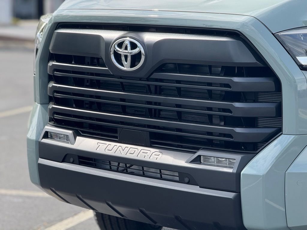 New 2026 Toyota Tundra SR5 AWD/4WD image 7
