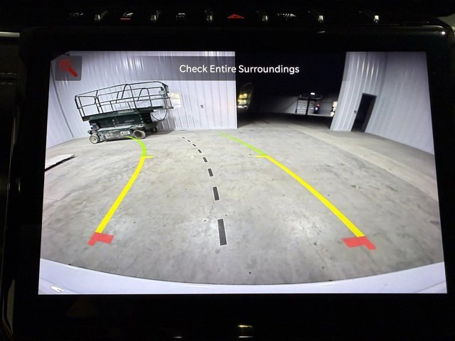 Used 2023 Jeep Grand Cherokee Limited image 18