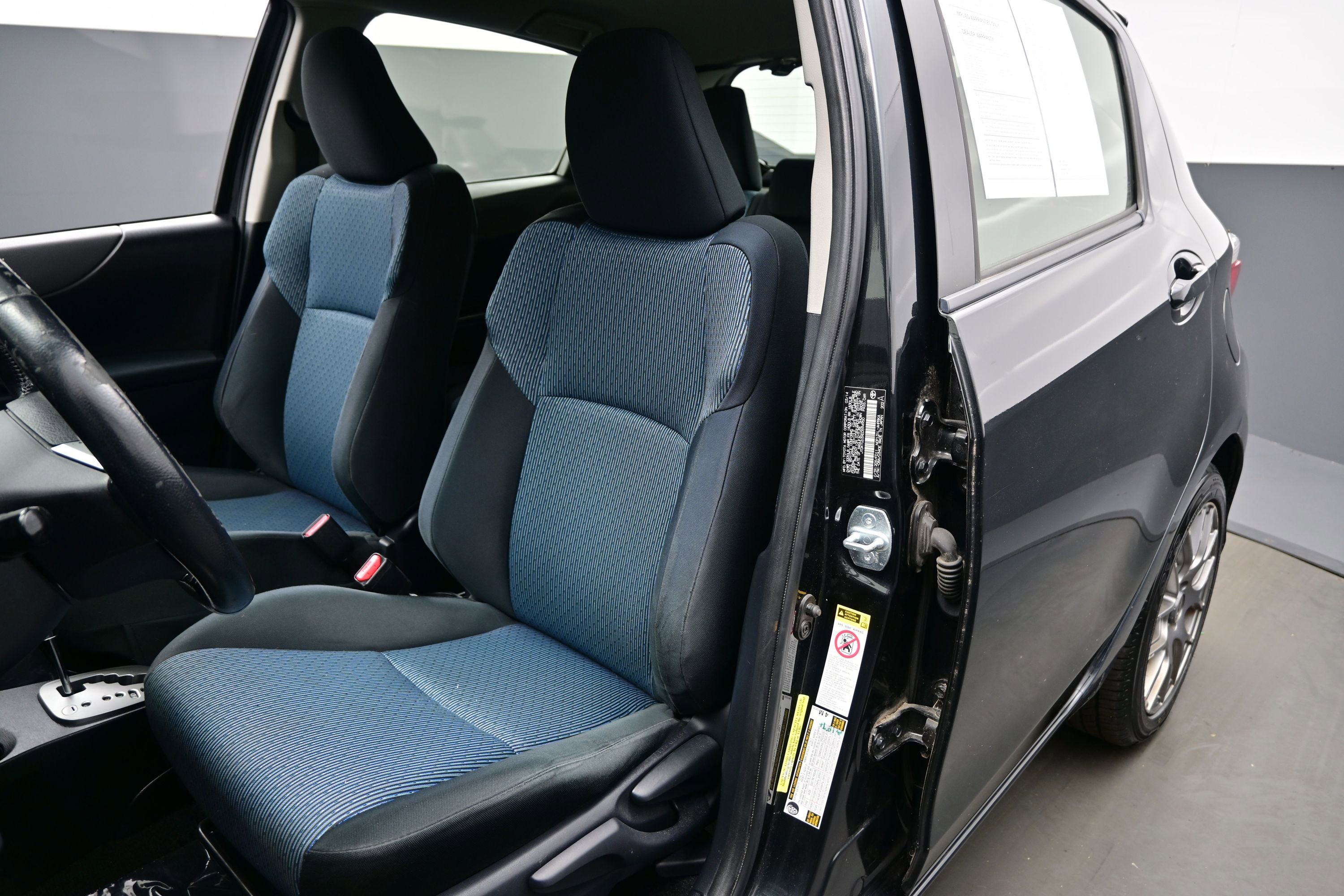 Used 2014 Toyota Yaris SE FWD image 11