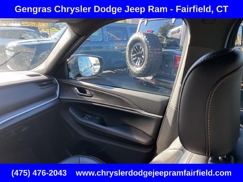 Certified 2026 Jeep Grand Cherokee Limited AWD/4WD image 59