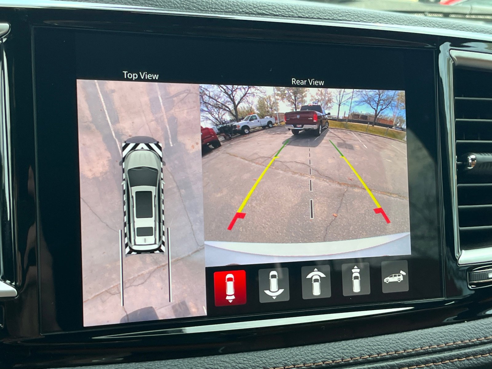 New 2026 Chrysler Pacifica Pinnacle image 22