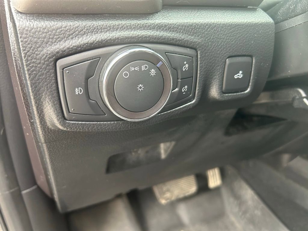 Used 2019 Ford Ranger XLT w/ Equipment Group 302A Luxury AWD/4WD image 19