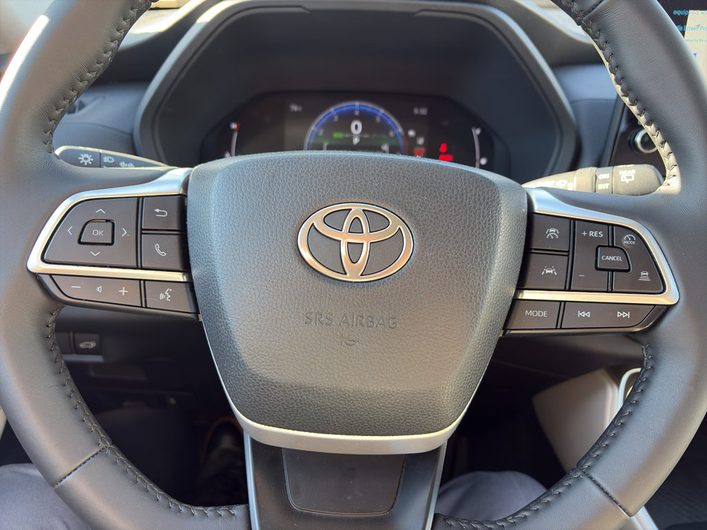 Used 2026 Toyota Grand Highlander XLE image 13