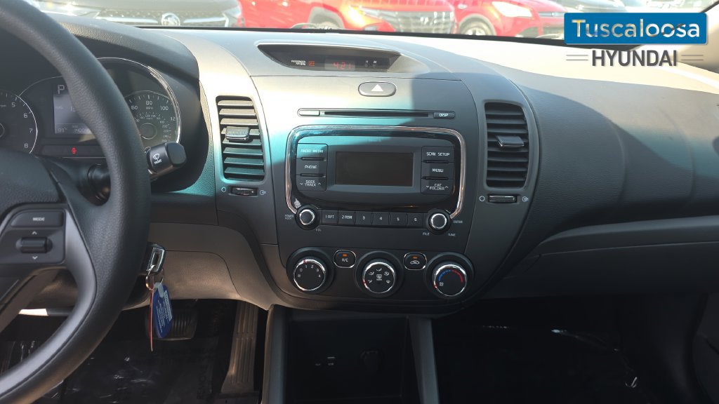 Used 2017 Kia Forte LX FWD image 24