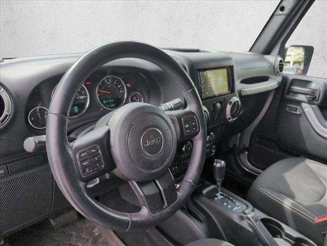 Used 2016 Jeep Wrangler Rubicon w/ Power Convenience Group image 8