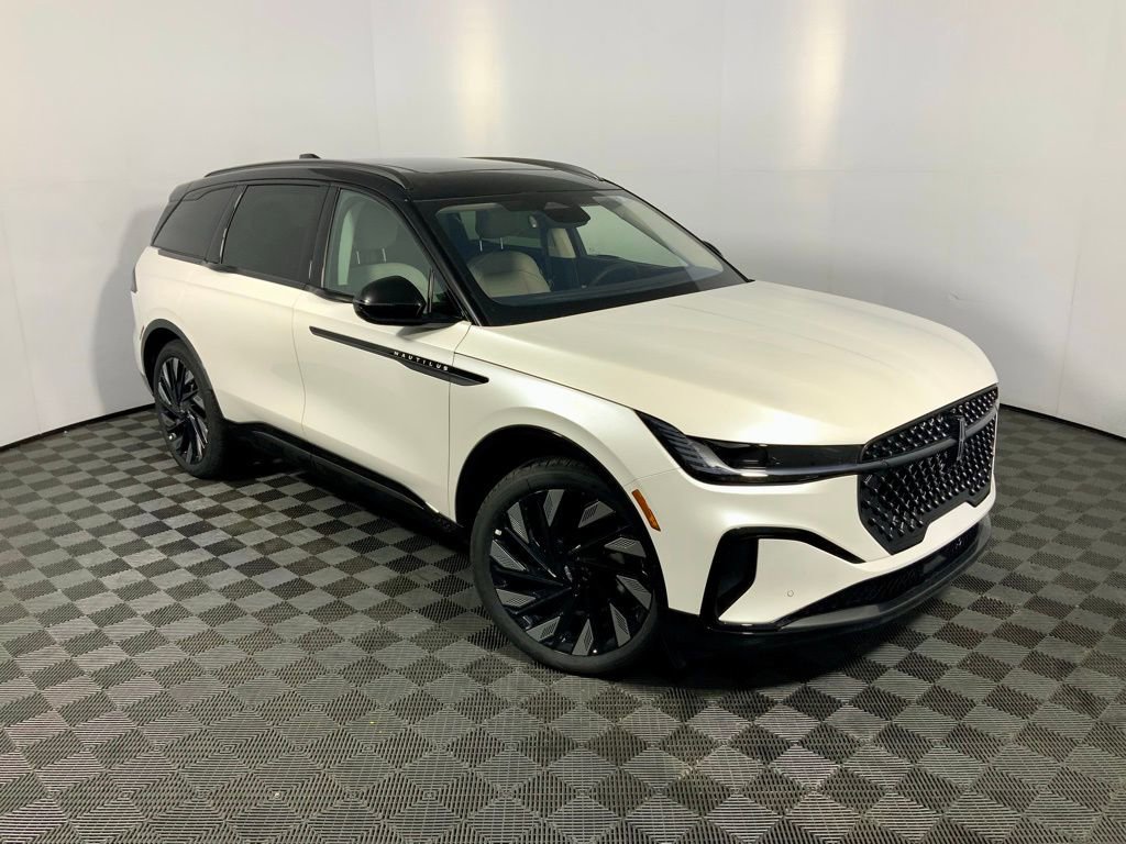 New 2026 Lincoln Nautilus Reserve image 4