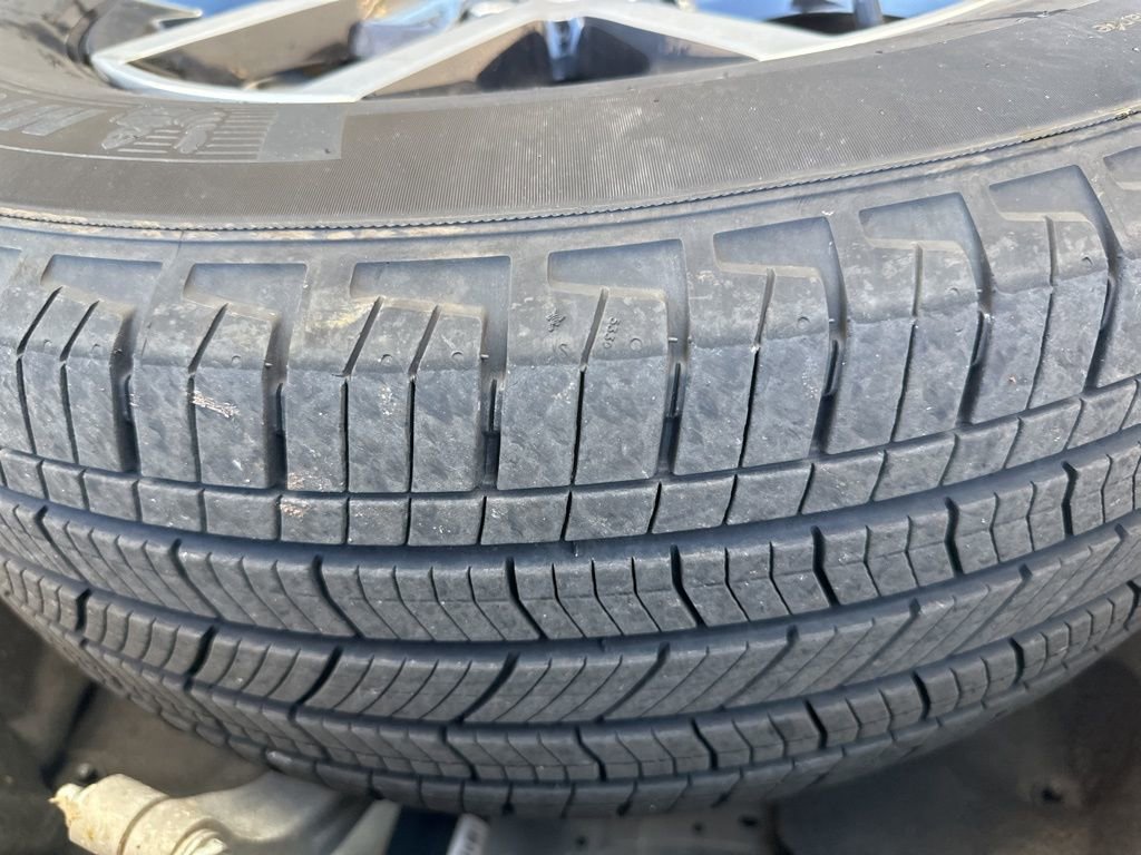 Used 2023 Jeep Grand Cherokee L Limited image 4