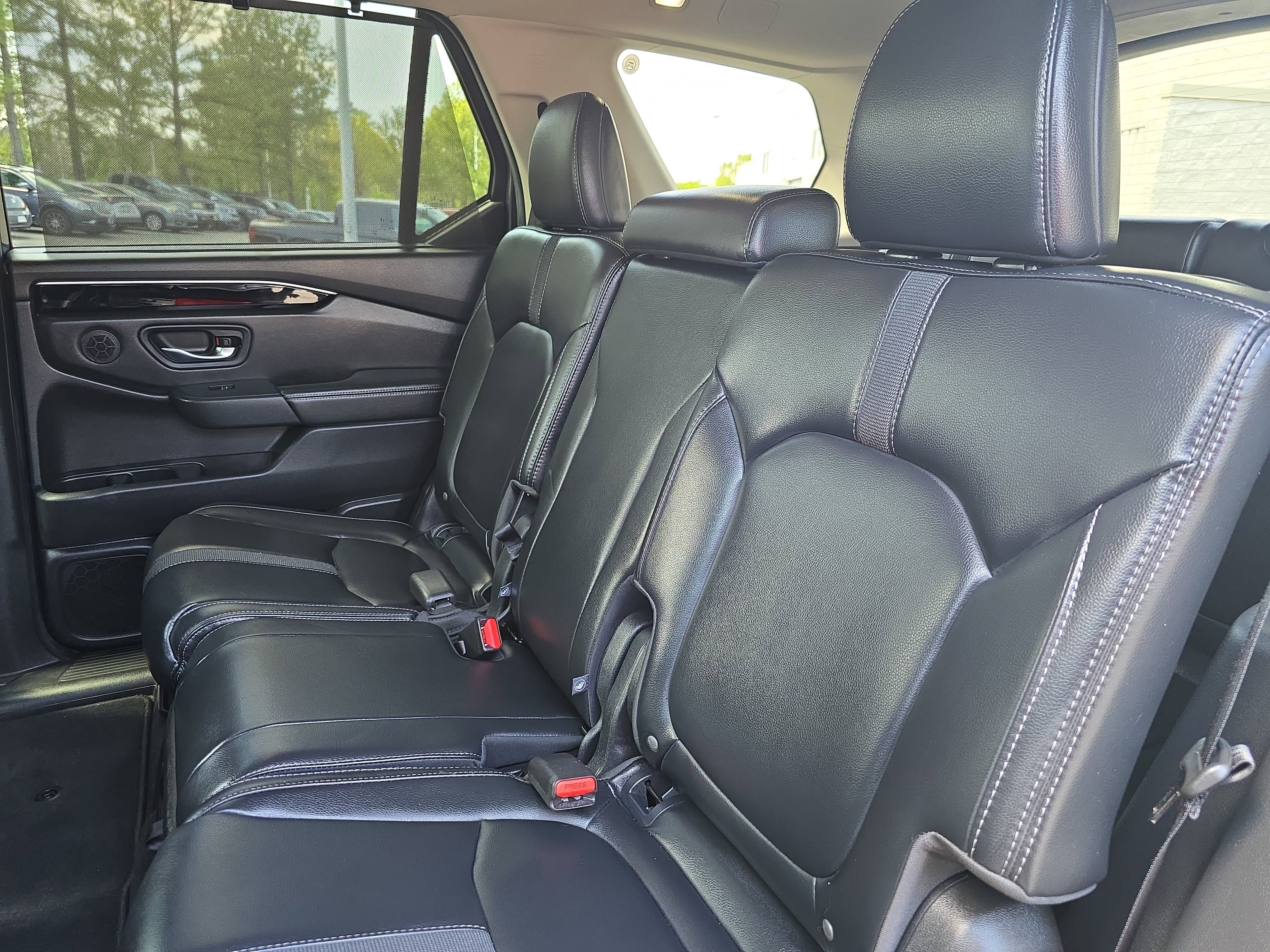 Used 2025 Honda Pilot EX-L image 16