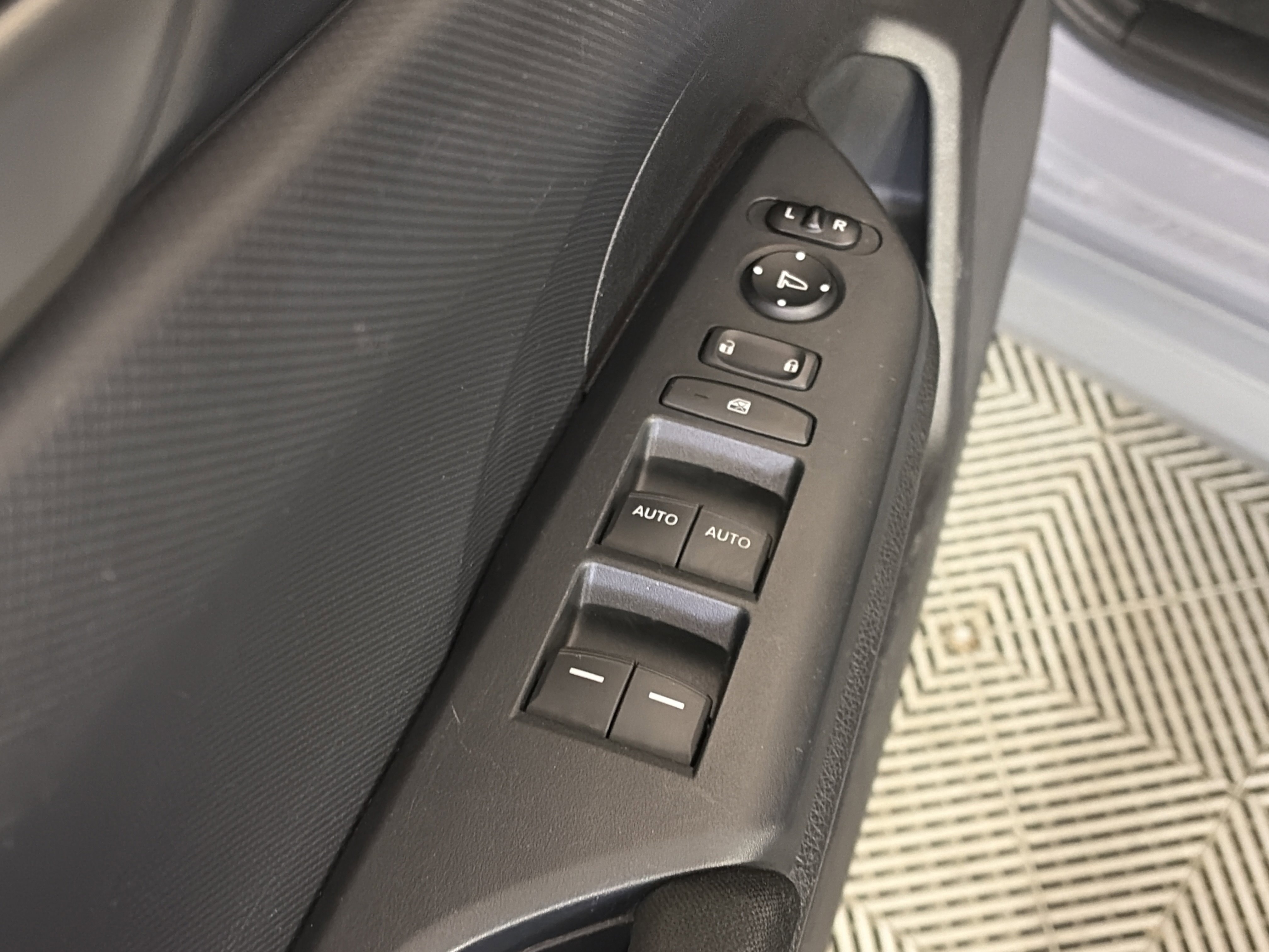 Used 2019 Honda Civic LX image 13