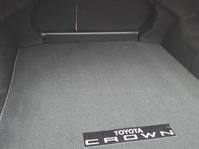 Used 2023 Toyota Crown w/ Advanced Technology Package AWD/4WD image 20