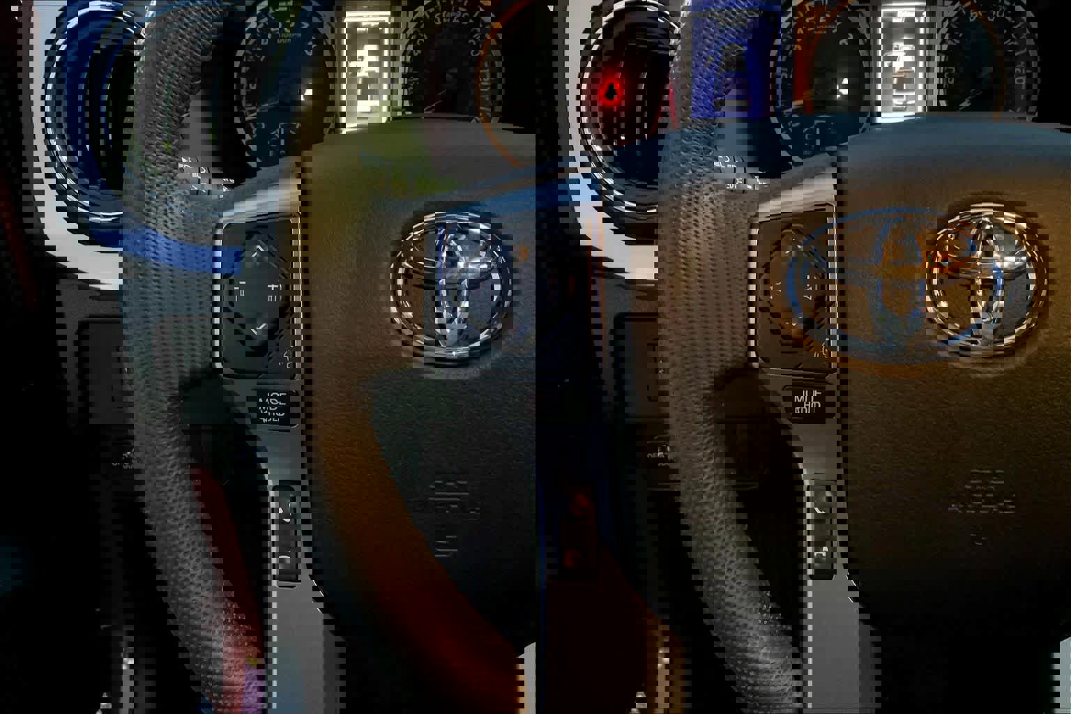 Used 2023 Toyota Tacoma SR5 w/ Technology Package image 23