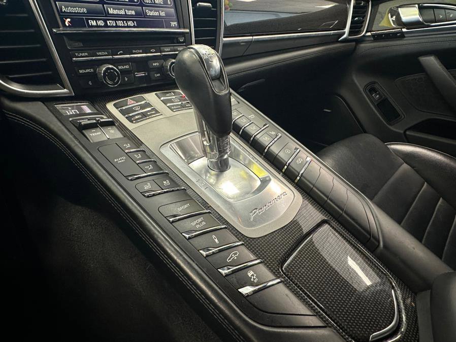 Used 2016 Porsche Panamera GTS image 45