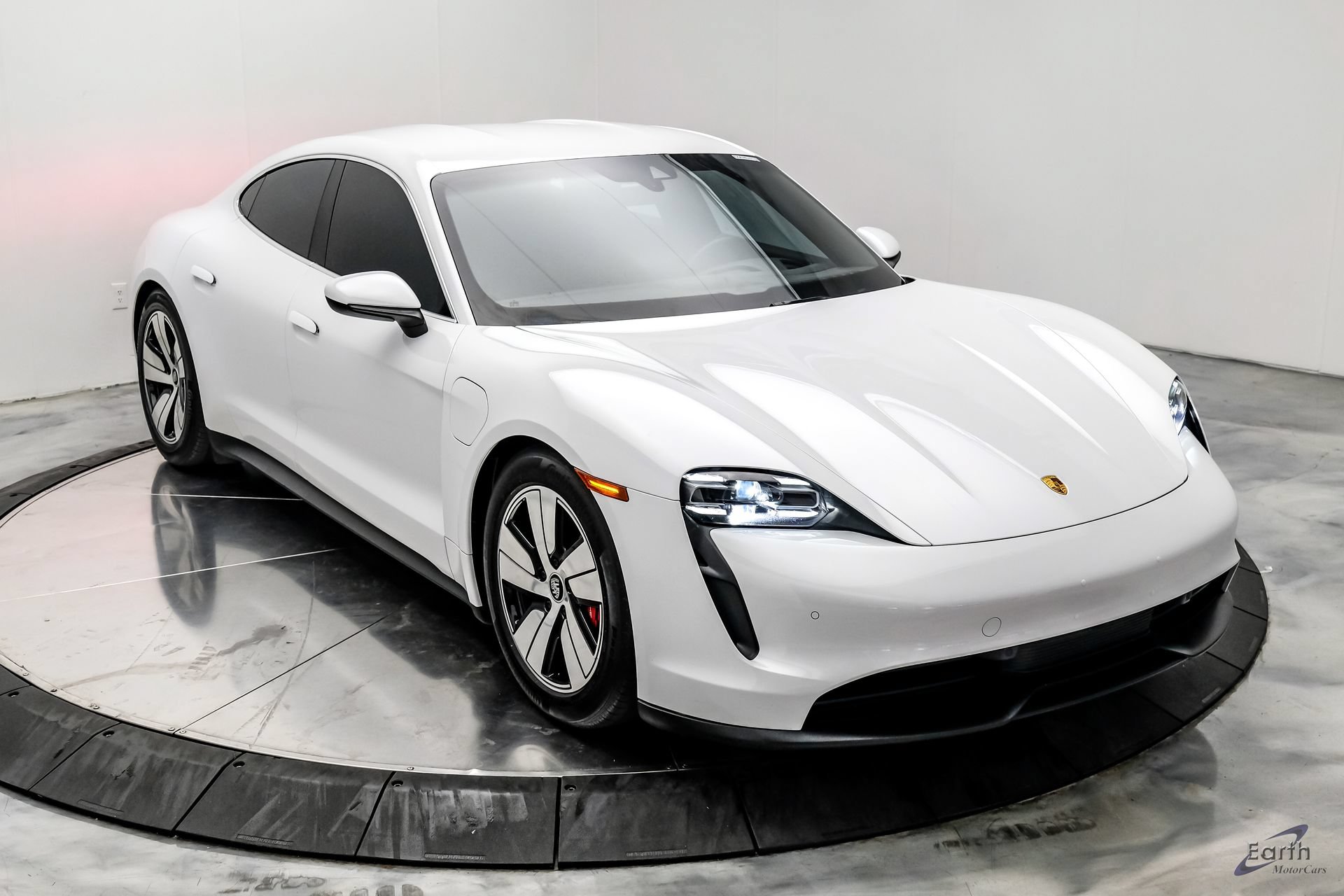 Used 2023 Porsche Taycan 4S AWD/4WD image 23