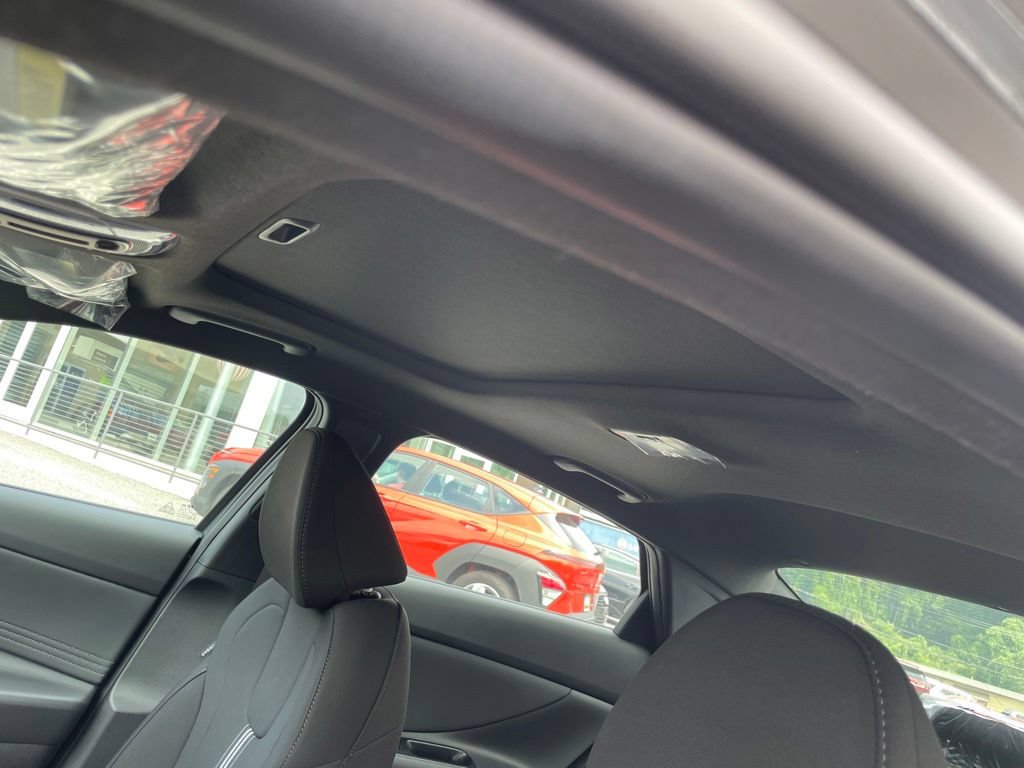 New 2026 Hyundai Elantra SEL Sport Premium FWD image 12