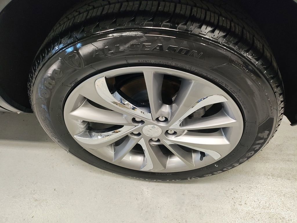 Used 2022 Buick Encore GX Essence w/ Experience Buick Package image 21