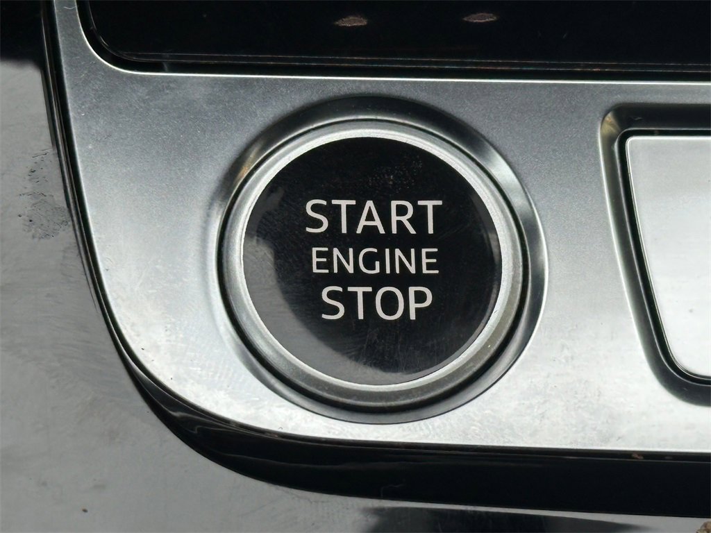 Used 2021 Audi Q8 Prestige w/ Prestige Package image 30