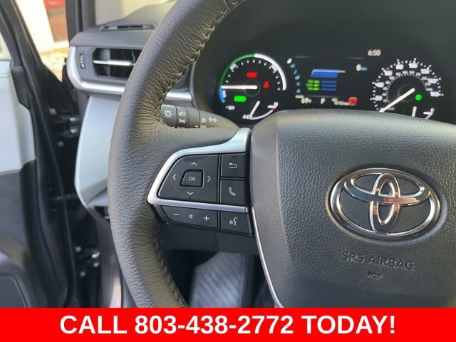 Used 2025 Toyota Sienna XLE image 20