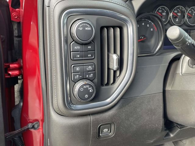 Used 2021 Chevrolet Silverado 1500 LT Trail Boss w/ Bed Protection Package image 17