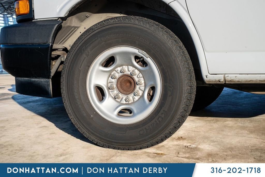 Used 2023 GMC Savana 2500 w/ Driver Convenience Package image 33