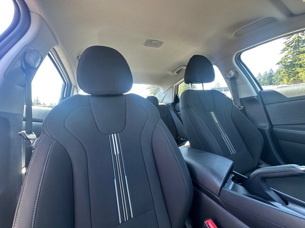 Used 2022 Hyundai Elantra SEL w/ Cargo Package FWD image 28