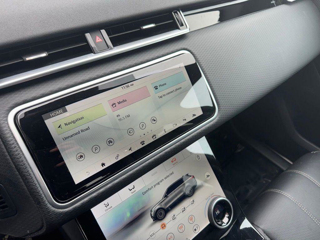 Used 2020 Land Rover Range Rover Velar S image 11