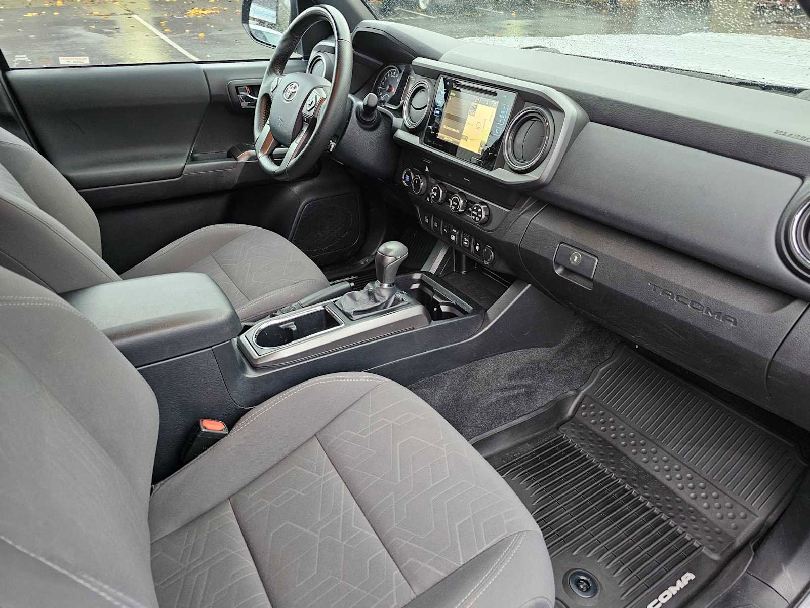 Used 2019 Toyota Tacoma TRD Sport image 12