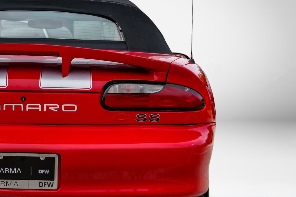 Used 2002 Chevrolet Camaro Z28 w/ SS Performance/Appearance Pkg RWD image 42