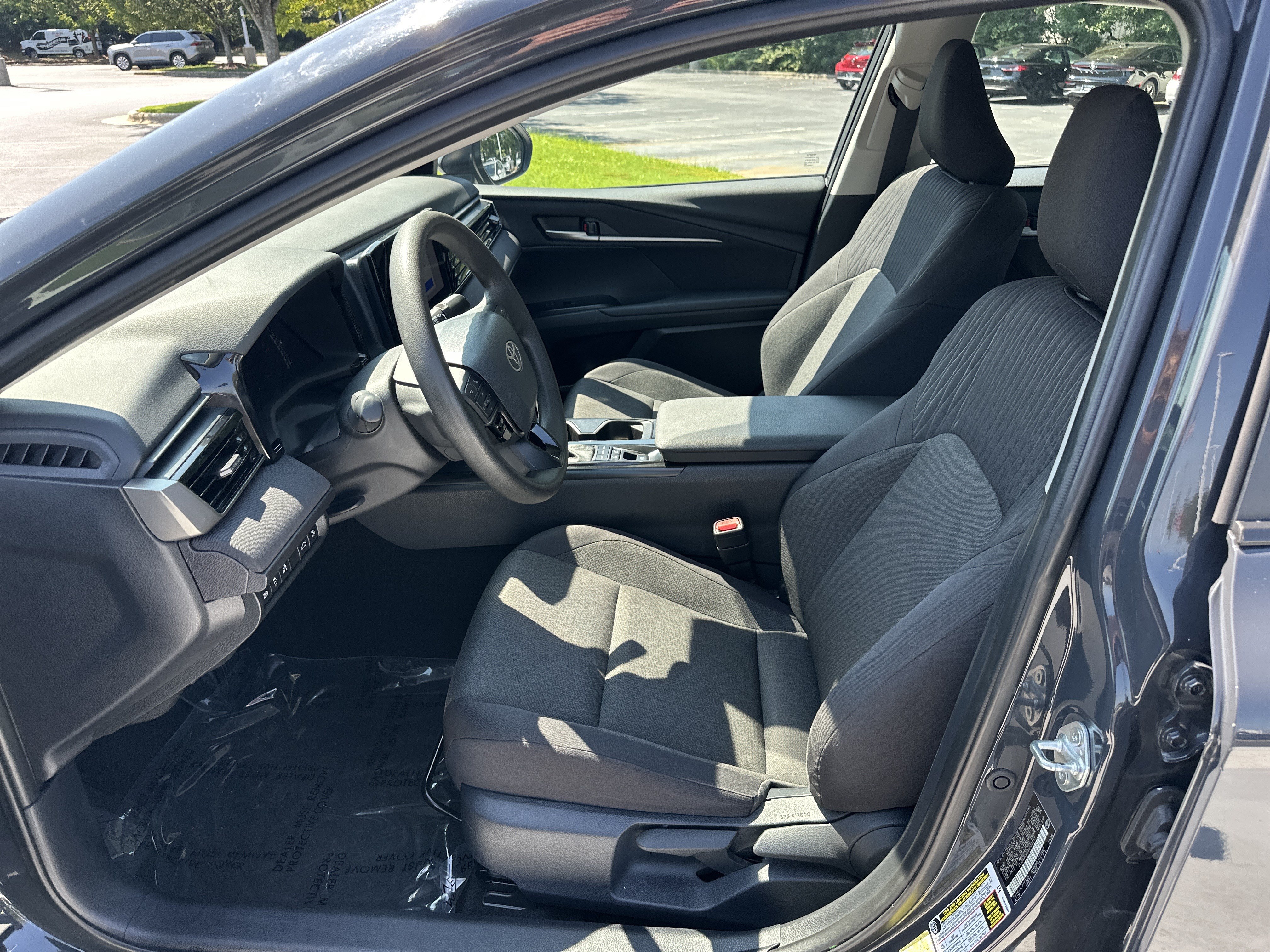 Used 2025 Toyota Camry LE FWD image 16