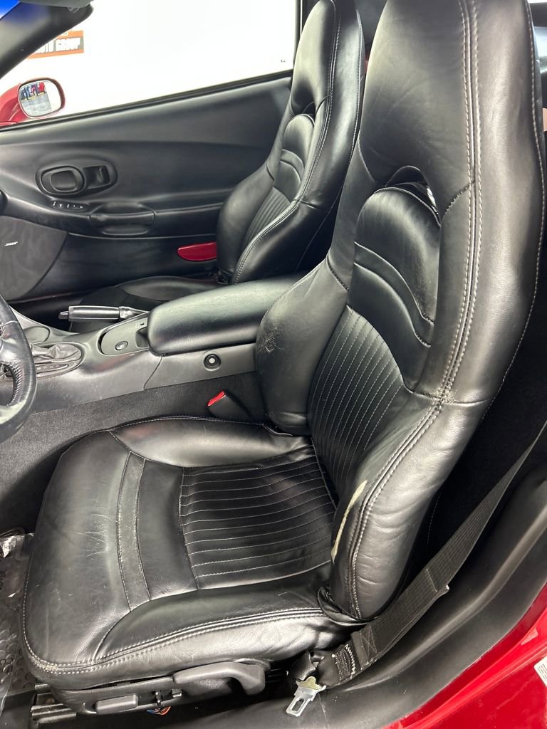 Used 2000 Chevrolet Corvette Convertible w/ Memory Pkg image 19