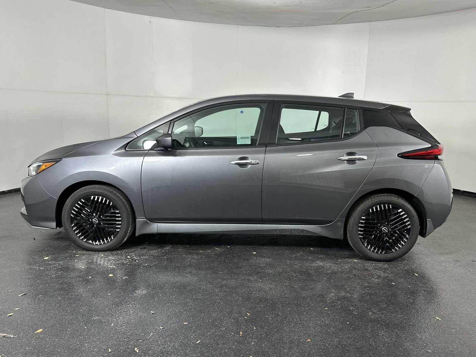 New 2025 Nissan Leaf SV Plus image 5