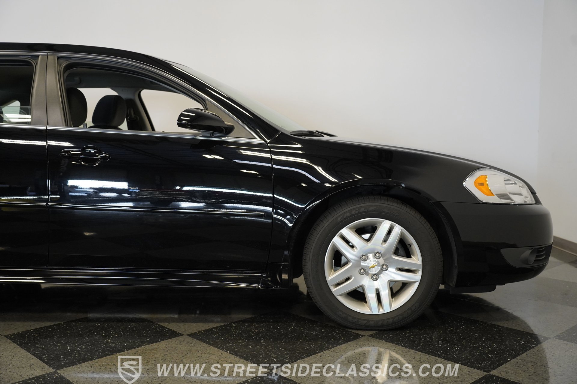 Used 2011 Chevrolet Impala LT image 32