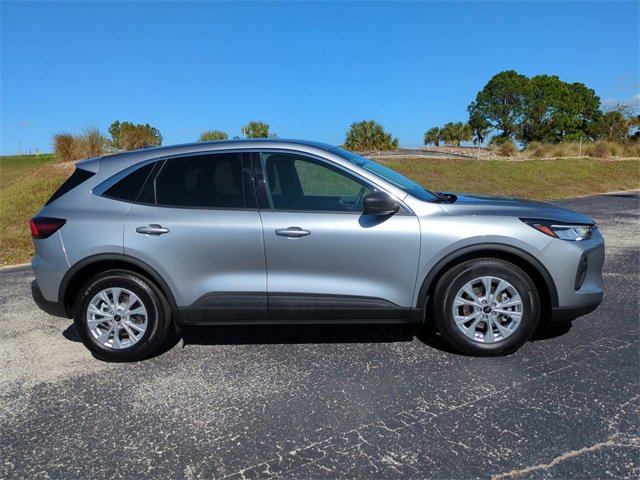 Used 2023 Ford Escape Active image 4