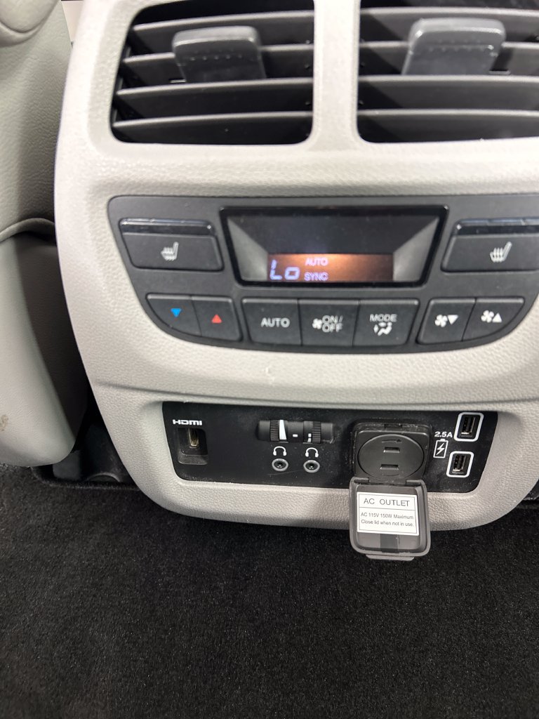 Used 2020 Honda Pilot Touring image 21