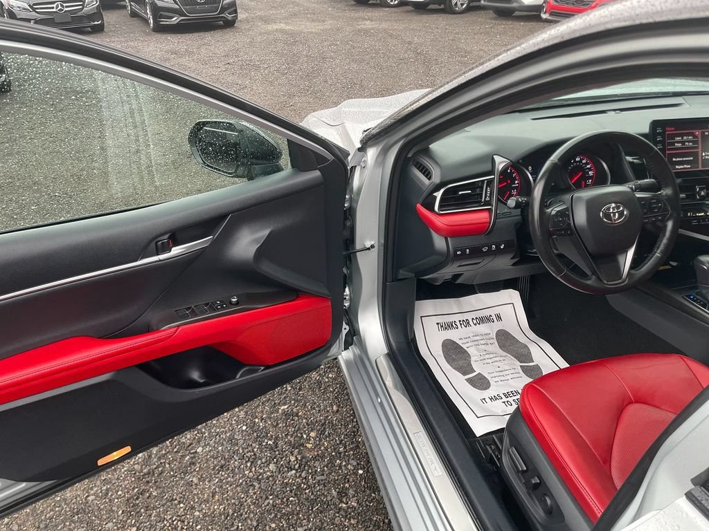 Used 2024 Toyota Camry XSE FWD image 10