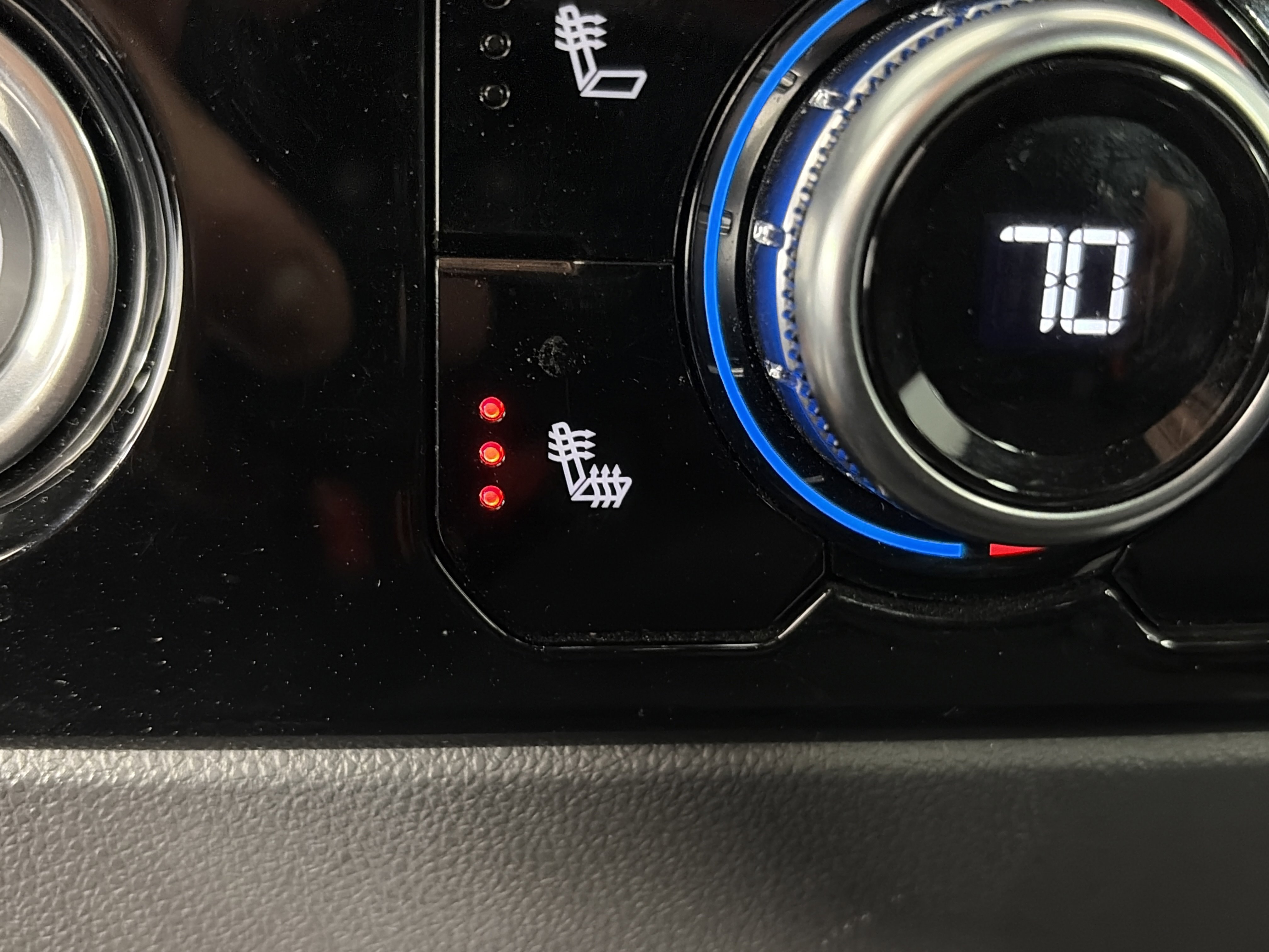 Used 2024 GMC Sierra 1500 Elevation image 25