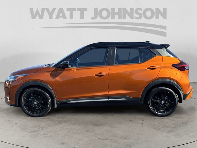 Used 2023 Nissan Kicks SR w/ SR Premium Package FWD image 2
