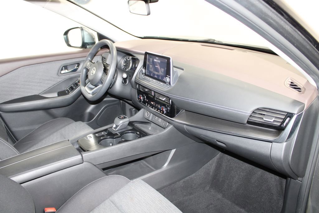 Used 2021 Nissan Rogue SV FWD image 26